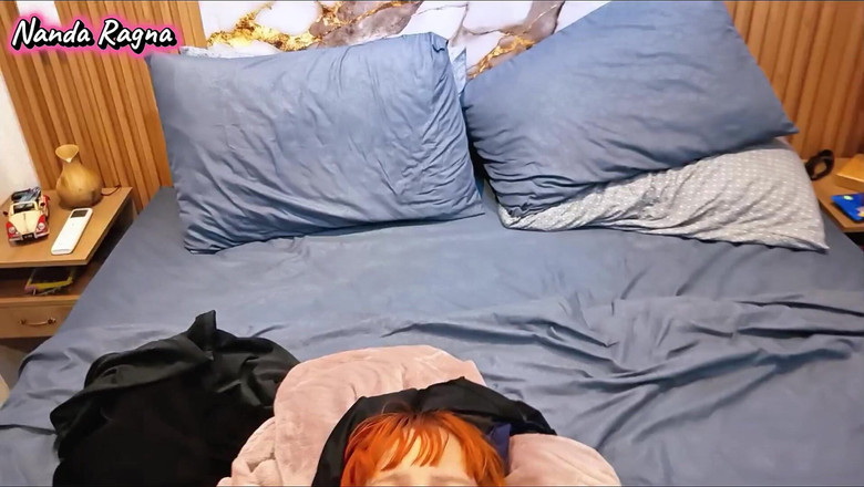 nandaragna: Busty Redhead Menunggang Ayam Sehingga Dia Mendapat Cumshot Panas