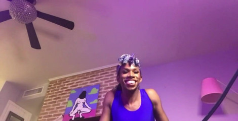 AJ180: サッド、シングレット、コンプレッション。ザーメン私の忠実なフォロワーの一人が、私が一度しか着ていないこのシングレットを送ってくれました。