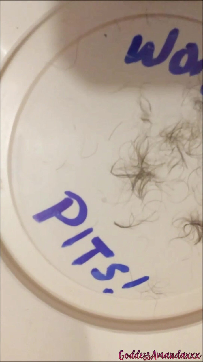 Goddess Amanda: 겨드랑이를 면도하고 정액 삼키기