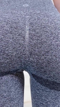 I creampie malutka mała titty nastolatka w spodniach do jogi - Luna Fae