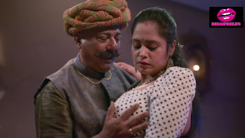 Indianpinklips: Tharki Bahu dan Seks Sasur dengan Bahu