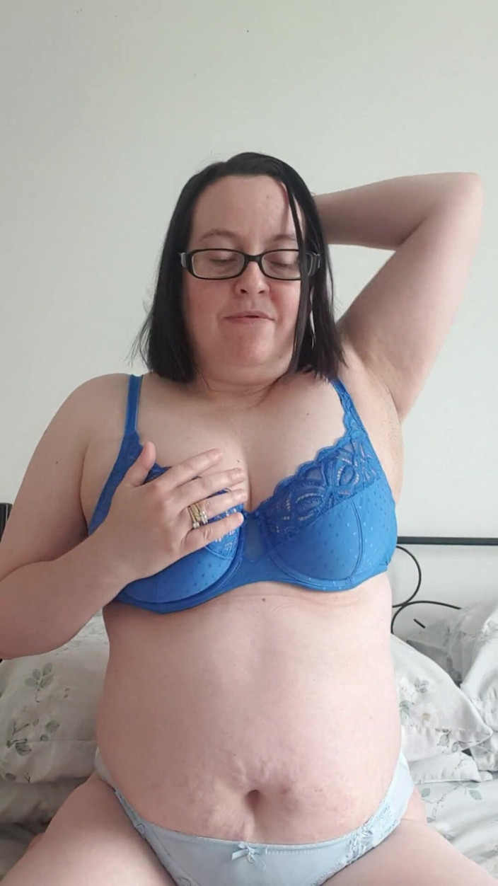 Littlevixen: Morning Masturbation Half an Hour None Stop