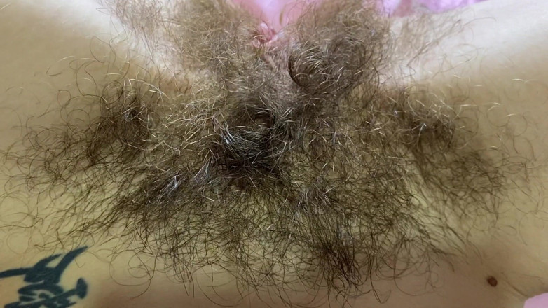 Cuteblonde666: Behaarte muschi, großer kitzler, nahaufnahme