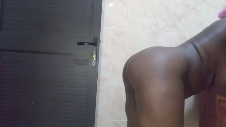 BMCs: Aku selingkuh dari suamiku di rumah saudara tiriku, dengan pantat...