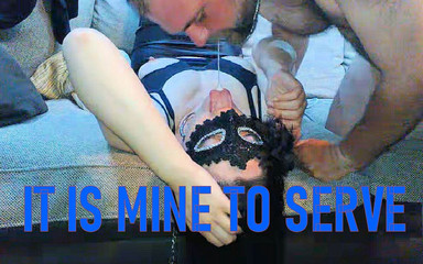 Toilet Mommy: Líbání ptáka a konečníku v sexy oblečení