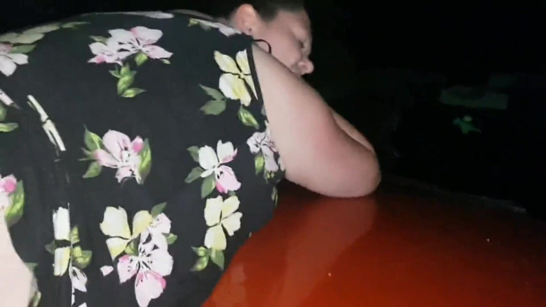 Real homemade BBW BBC porn: ดูดควย BBC นอกบ้าน แล้วโดนกระแทกหี