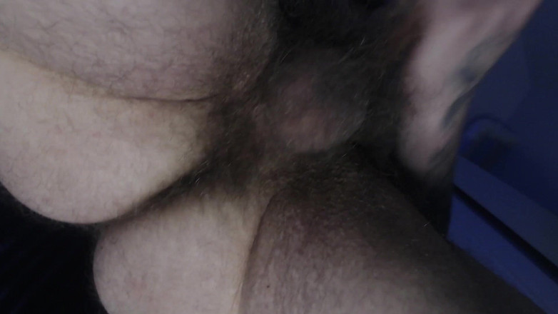 Hunky time: Alpha Straight dominerar -sperma, dominans och förnedring