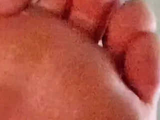 Shannon Huxley: A Feet Vid I Sent to My 1st Boyfriend