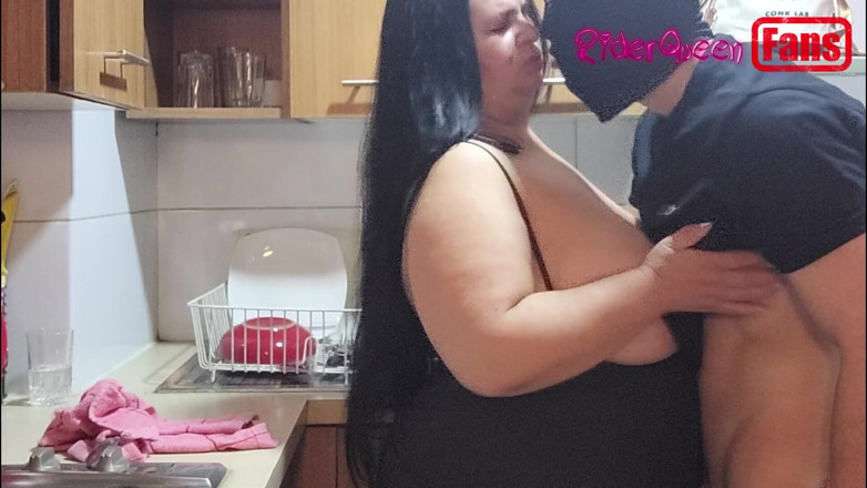 Riderqueen: Video dành cho người hâm mộ; Riderqueen Kitchen Fantasies