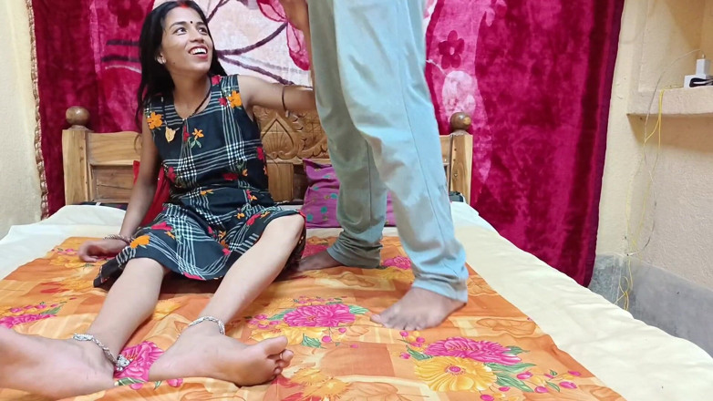 Kumari sushma: Priya la bhabhi taille une pipe pour la première fois,...