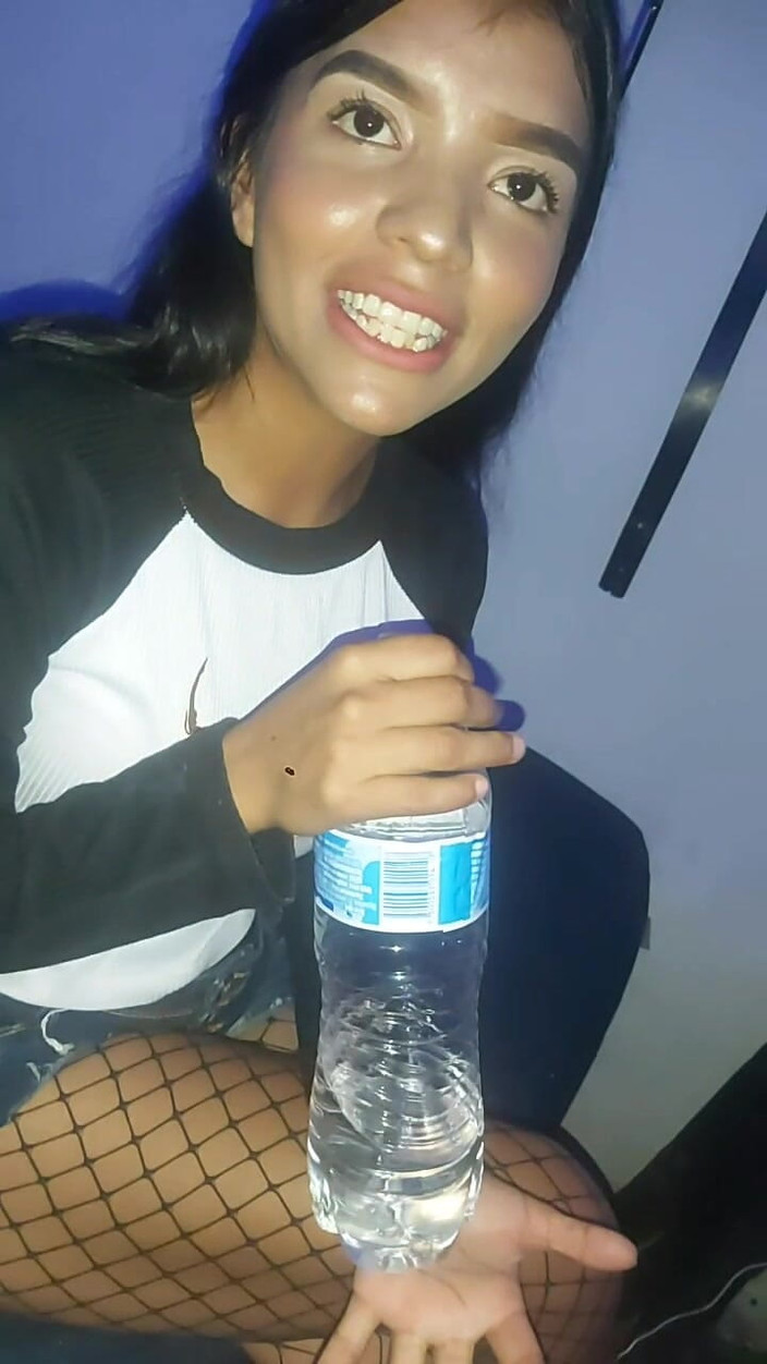 Angelhotmex: Una donna sconosciuta di 19 anni - angelhotmex