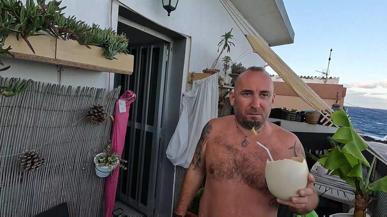 bekycarril: Kompilace Slurping Piss From Glass # 2