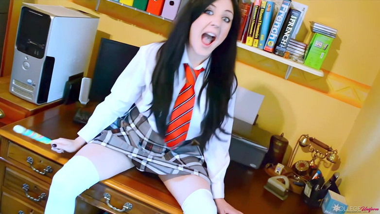 College Uniform: Video awek kolej panas yang menampilkan Samantha Bentley