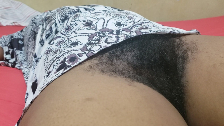 Lovemina: Rakaman dekat pepek menjadikan setiap detik persendirian menjadi fantasi yang...