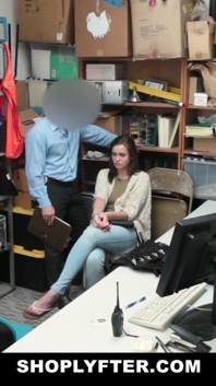 继母和继女被lp官员撞了