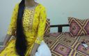 Saara Bhabhi: 락 페이퍼 가위에서 길을 잃고 의붓여동생과 섹스하도록 설득한 인도 의붓여동생