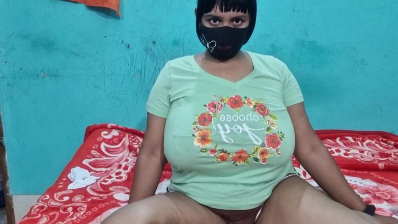 NilaRani693: Humor de medianoche, cero filtros para chica sola