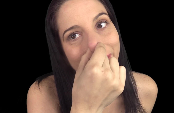 Quinn brooks: Cum to My Nose Pinching-wmv