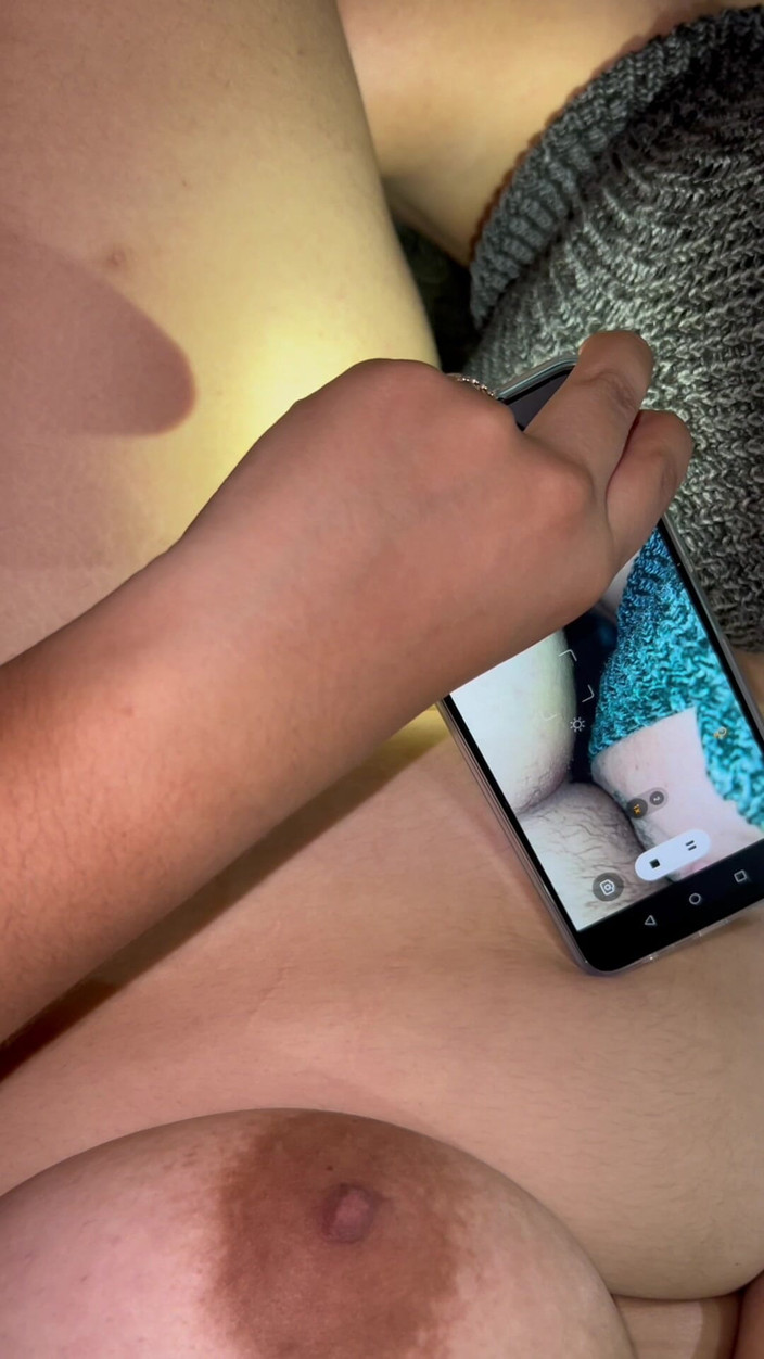 Stepmom_with_big_tits: Mẹ kế vú nóng bỏng yêu cầu tôi quan hệ...