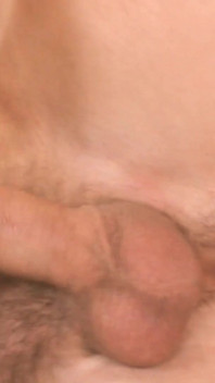 Encuentros Bisexuales - Morena En 3_busty Escena En Lencería Recibe Doble Corrida En Trío Bisexual