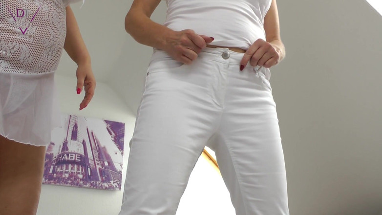Dirty Tina: Pissing My White Jeans