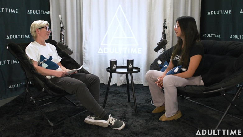 Adult Time Podcast: Cami Strella survit à un culte, célébrité de Tiktok et non-monogamie |...