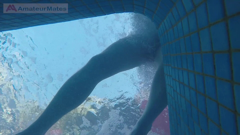 AmateurBoysPissing: Amateur Pale Skin Redhead Guy with Hot Smooth Bum Caught...