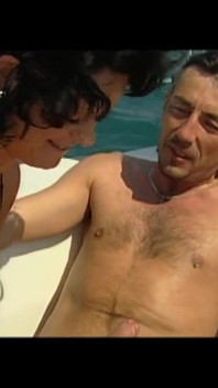 L'isola del depravato Scn01