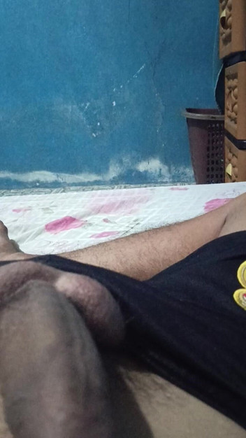 AdmHell: 手が大きなチンコを振るのに疲れた