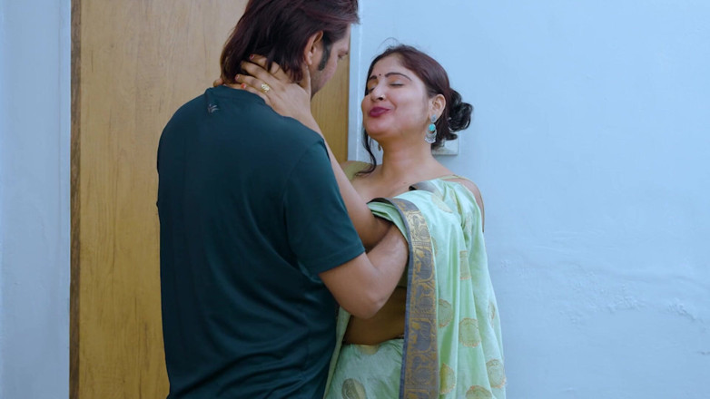 Khiladi69: Nowy Desi Bhabhi seks po raz pierwszy z przyjacielem męża,...