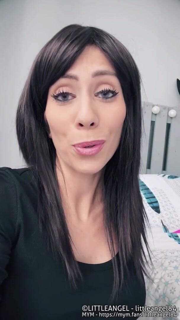 LittleAngel84: Část 1 - Poslal jsem sólo porno video se mnou mému bývalému...