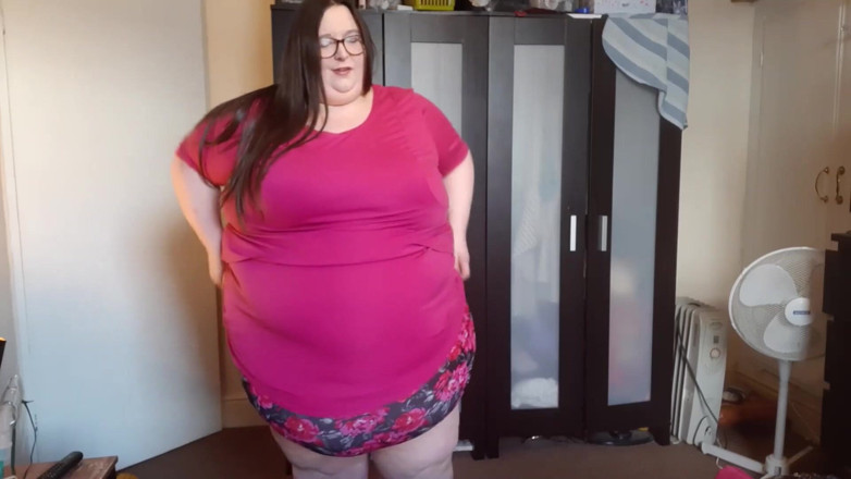 SSBBWLadyBrads: SSBBWデートの夜はポッピングボタンを試してみてください