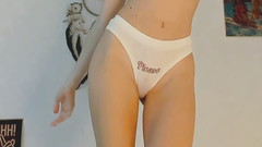 Skinny_lady69: ukaž můj zadek a chodidla