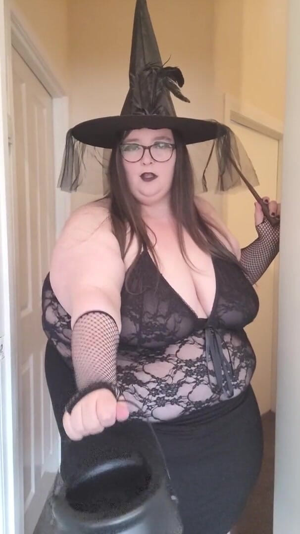SSBBWLadyBrads: The fat ssbbw bully witch