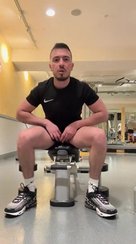 Sală de sport publică masturbare și antrenament