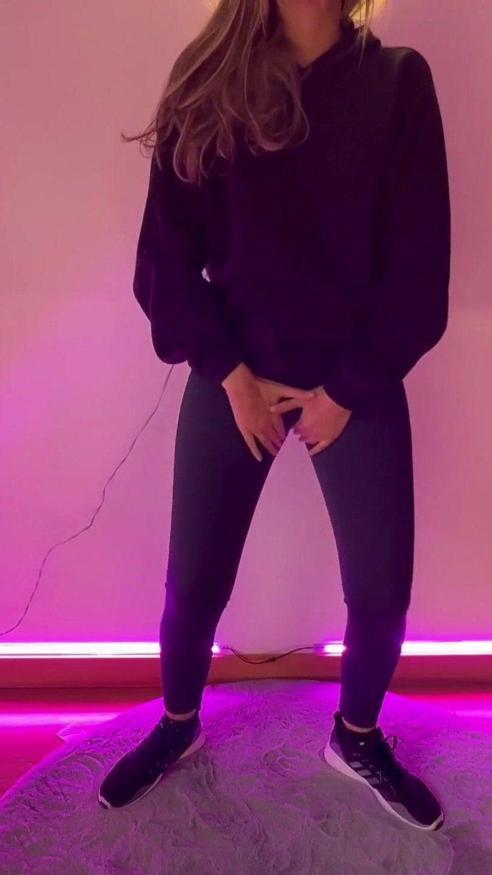scarlettandc: Las Nalgas De Mi Cunada Esta Muy Ricas
