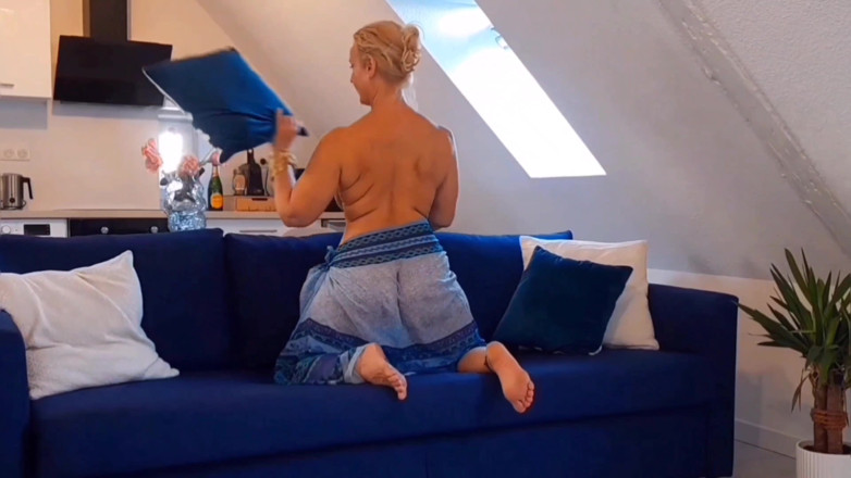 Selena701: La Moglie Bionda Amatoriale Gode Del Sesso Dopo Aver Camminato