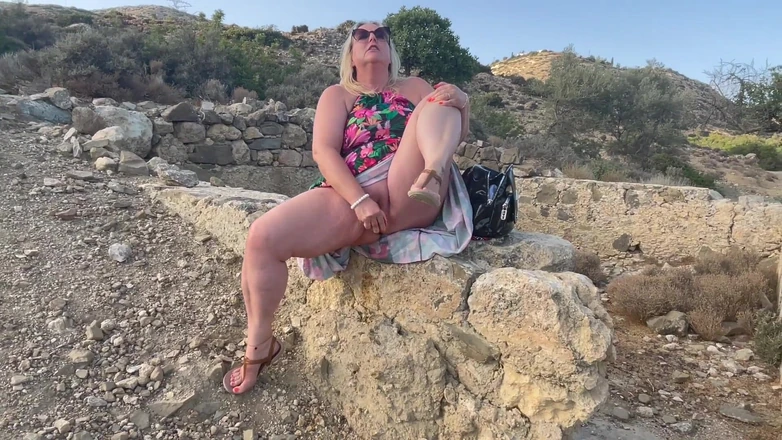 Lena Cox: Outdoor Masturbation and Squirts - Nympho Wife Real Orgasms