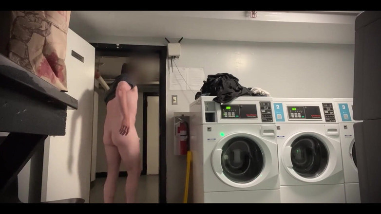 ScottyNaughty69: Ảnh khỏa thân trong khi tôi vuốt ve! Suýt bị...