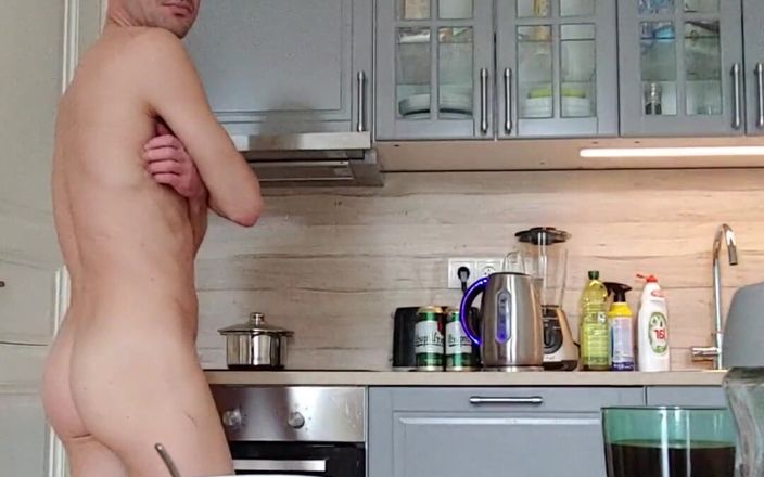 Boy jerking off: Kawa i chodźmy do pracy