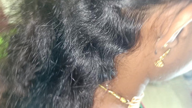 Inba: लाल साड़ी प्यारी महिलाएं