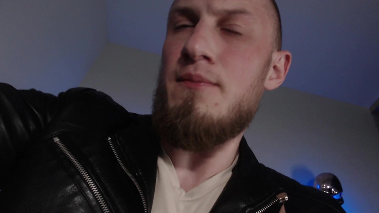 Hunky time: Leren Baas Neukte Je Mond En Benen Klaarkomen (deel 1)