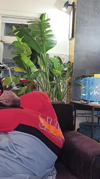 Kenni jai buka baju untukmu! Apa Hadiahnya?