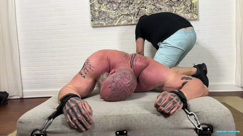 Ticklish Chubs: Zgraj Rick łaskotał