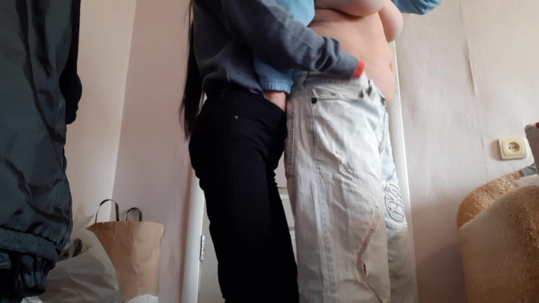 Lesbian-illusion: Моя подруга и я скрываем от всех, что мы лесбиянки