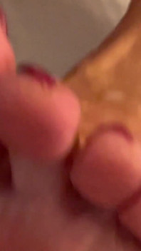 Cum on Stepaunt GILF MILF Feet & Toes Granny Loves It