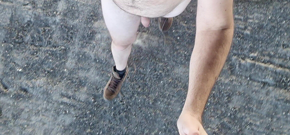Mirko2589: Camminando Nudo