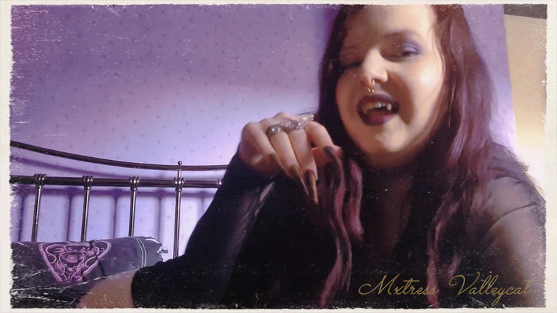 Mxtress Valleycat: Hisap My Mist