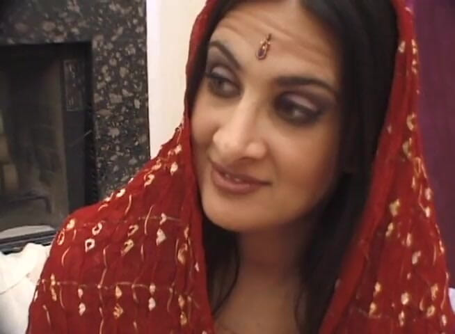 Indian Heat: Com tesão indiana puta fodida duro no casting