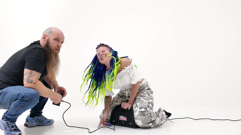 EdgesOfReality: Sybian test en pijpbeurt op papa